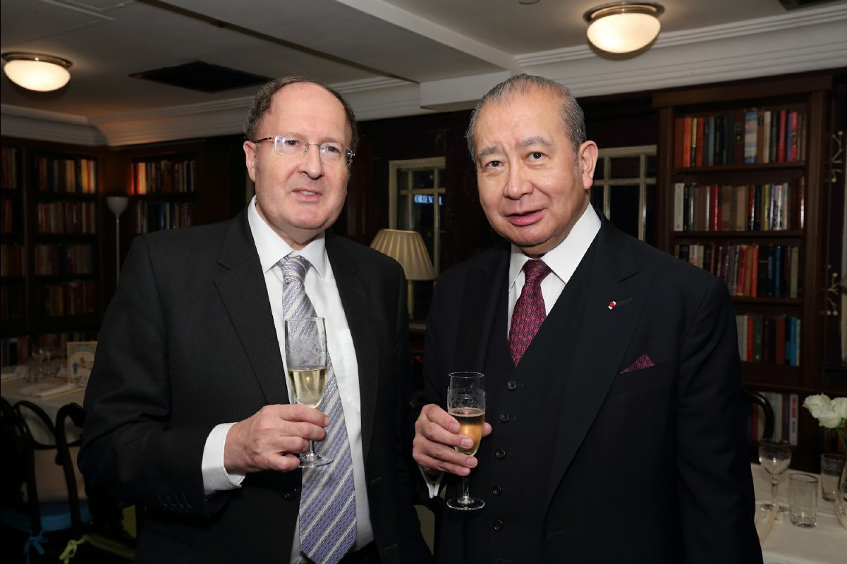 20121105 Trinity Dinner in HK with Sir Gregory Winter04